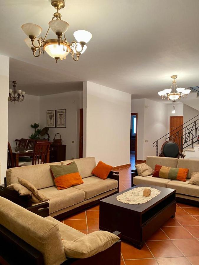 A Sea View Spacious Cheering 5 Bedroom Villa Ain Sokhna "Ain Bay" فيلا كاملة للإيجار قرية العين باي 아인 수크나 외부 사진