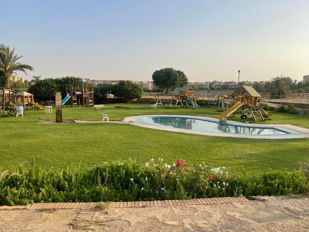 A Sea View Spacious Cheering 5 Bedroom Villa Ain Sokhna "Ain Bay" فيلا كاملة للإيجار قرية العين باي 아인 수크나 외부 사진