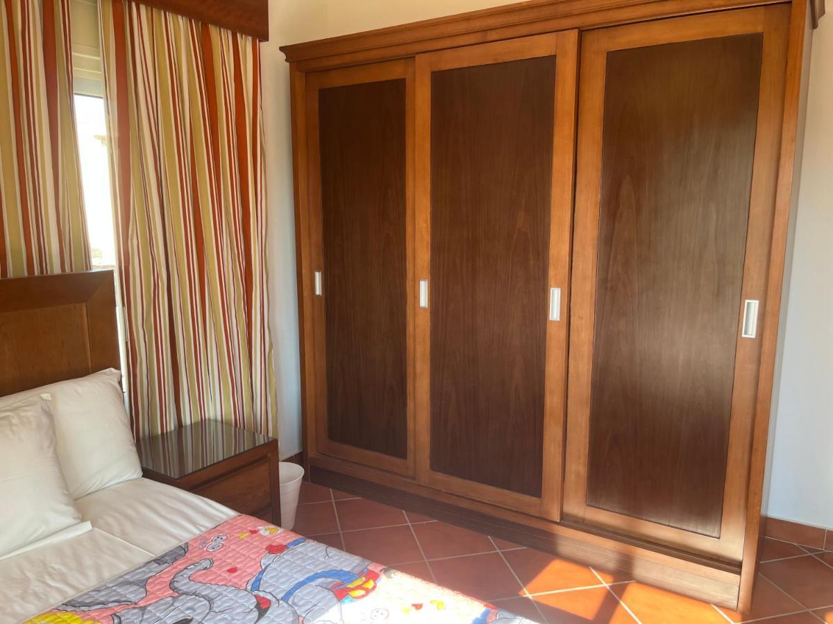 A Sea View Spacious Cheering 5 Bedroom Villa Ain Sokhna "Ain Bay" فيلا كاملة للإيجار قرية العين باي 아인 수크나 외부 사진