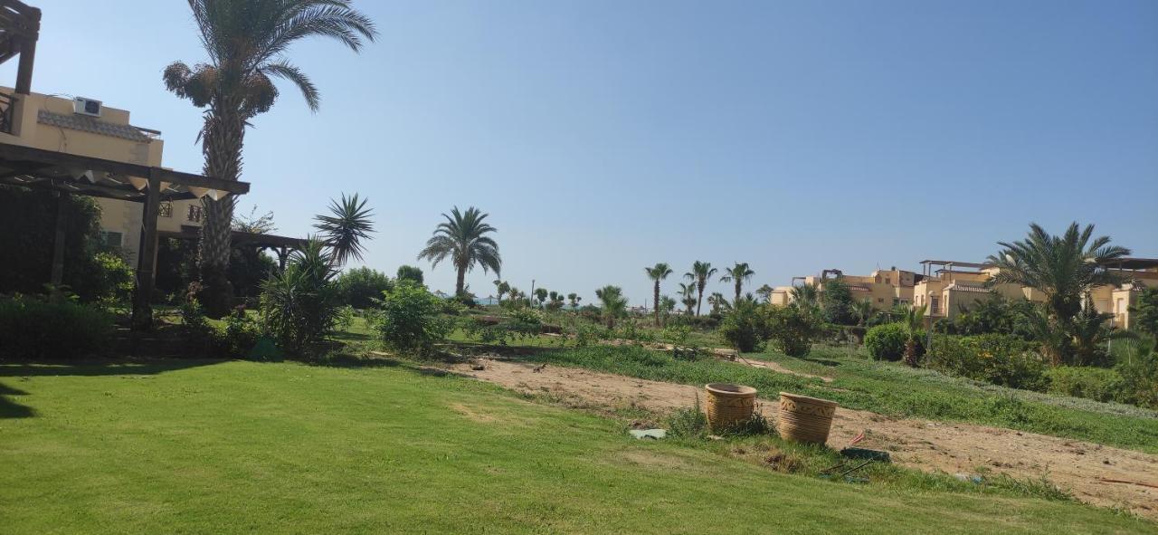 A Sea View Spacious Cheering 5 Bedroom Villa Ain Sokhna "Ain Bay" فيلا كاملة للإيجار قرية العين باي 아인 수크나 외부 사진