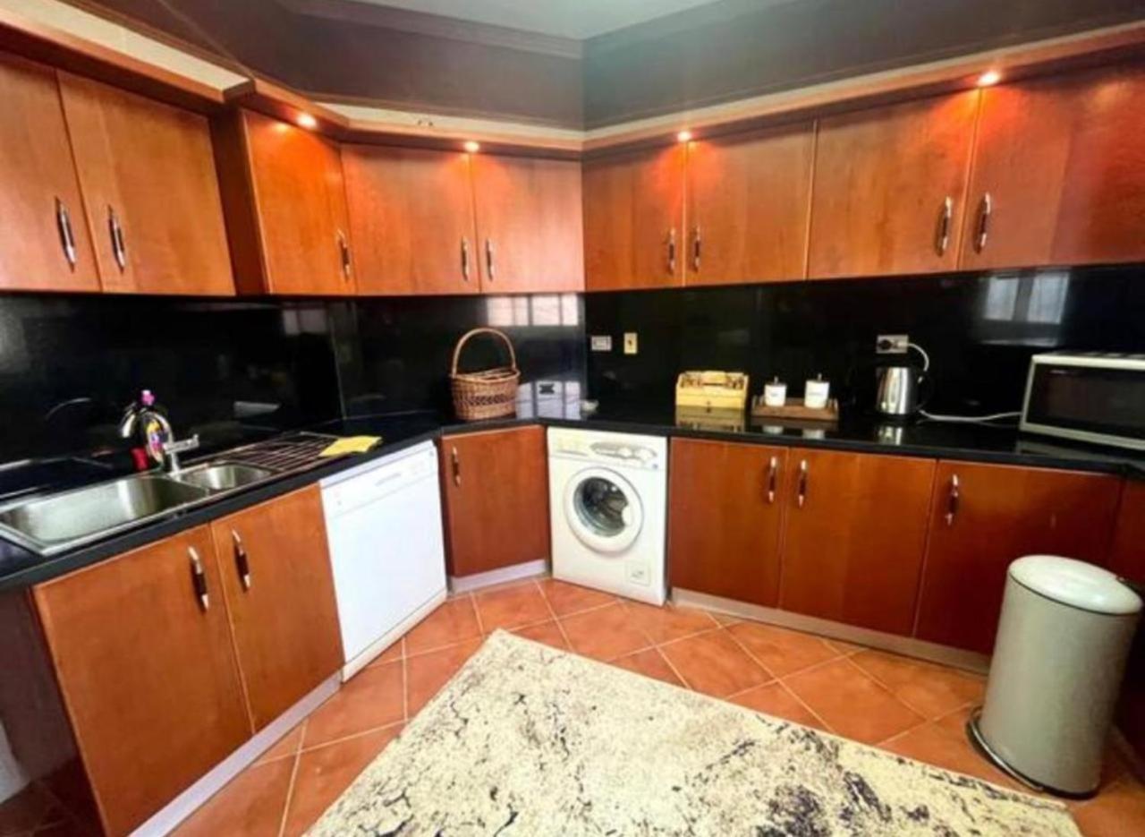 A Sea View Spacious Cheering 5 Bedroom Villa Ain Sokhna "Ain Bay" فيلا كاملة للإيجار قرية العين باي 아인 수크나 외부 사진
